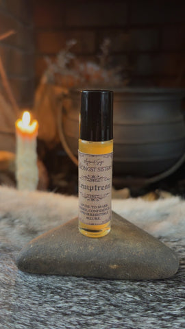 Temptress – A Lip Oil for Desire, Confidence and Allure