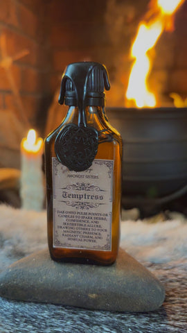 Temptress – A Ritual Oil for Desire, Confidence and Allure